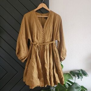 Banana Republic Tan Dress with Zipper
